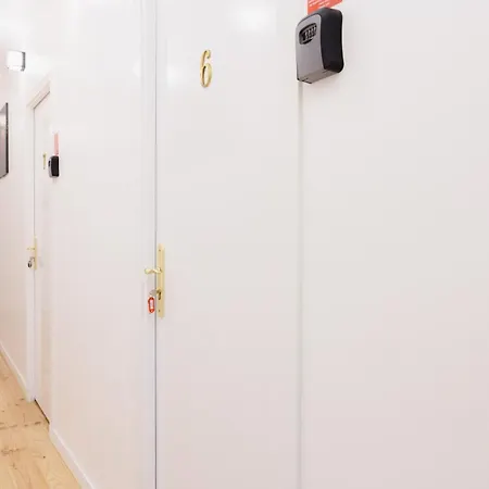 Quartos Economicos 3 Andar - Lc 홈스테이