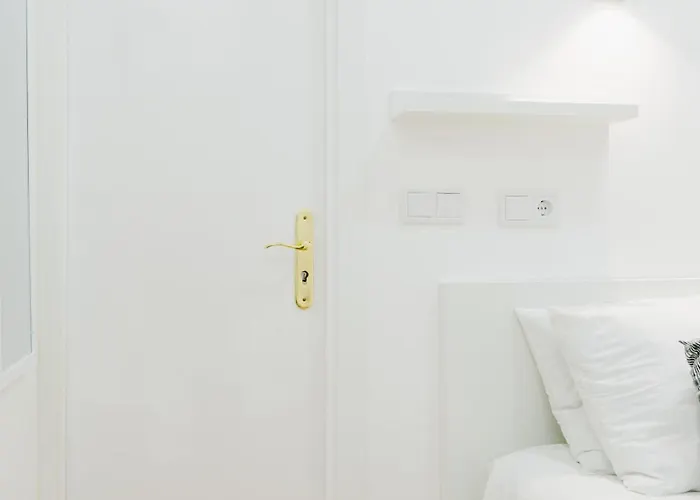 בית אירוח Quartos Economicos 3 Andar - Lc *