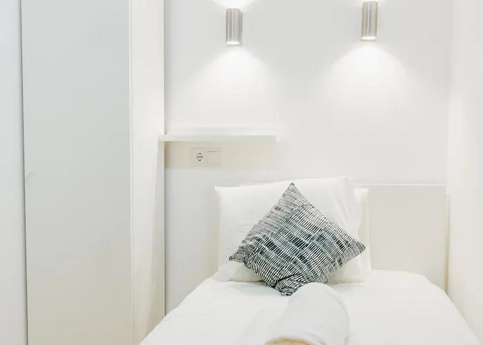 Quartos Economicos 3 Andar - Lc * ליסבון